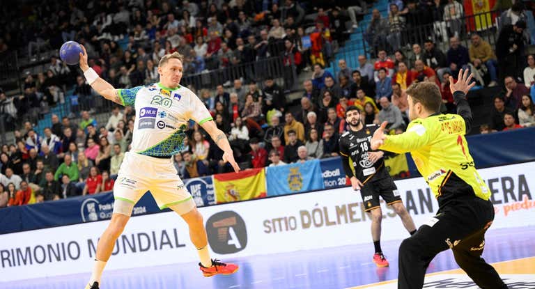 Gonzalo Pérez de Vargas, en un partido con España.