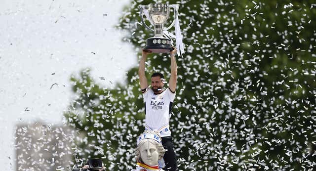 Macrofestival del Real Madrid en Cibeles, con ruegos a Nacho, Modric y Joselu y con la 15ª de fondo: «Tengo un sueño…»
