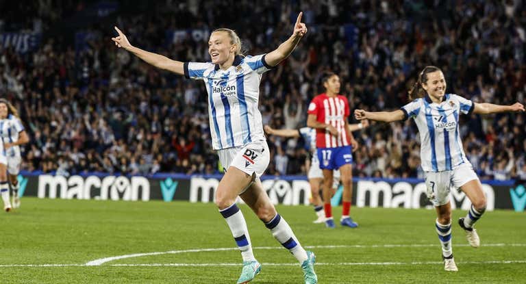 Jensen celebrando su gol contra el Atlético de Madrid en la semifinal de la Copa de la Reina.