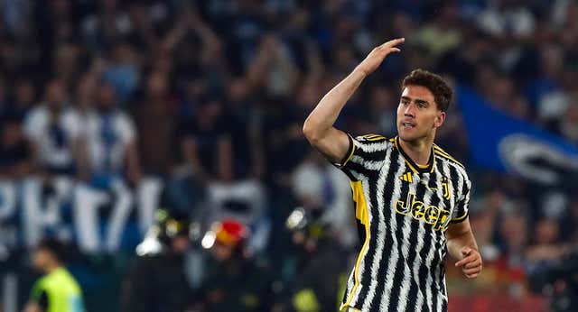 Vlahovic corona a la Juve campeona de la Copa Italia
