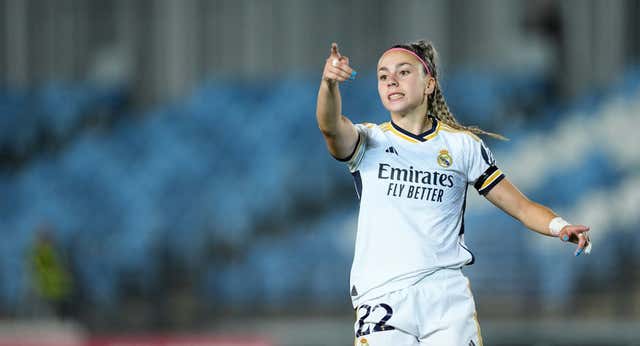El Real Madrid cierra con Athenea del Castillo una operación singular en el fútbol femenino