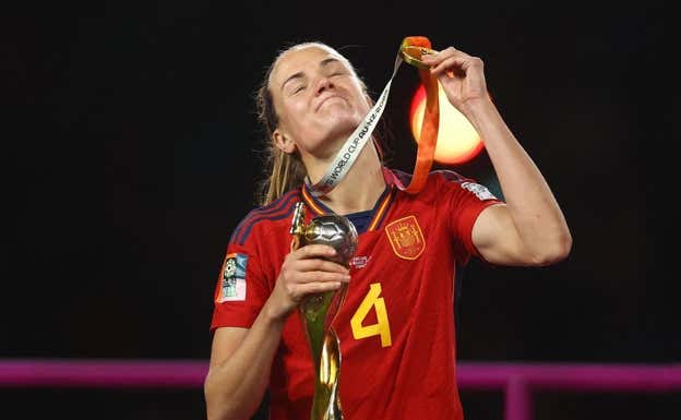 Irene Paredes, campeona del mundo.  REUTERS