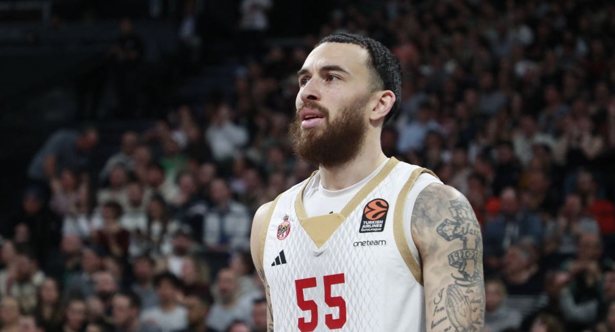Mike James, en un encuentro de Euroliga del Monaco.