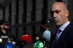 Luis Rubiales vuelve a acusar a Jenni Hermoso de cambiar su versión sobre el beso