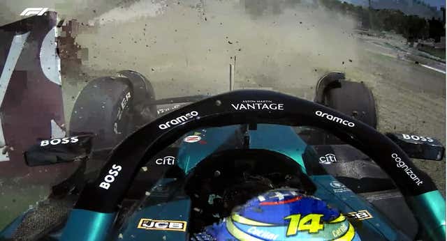 Un accidente de Fernando Alonso pone en peligro su presencia en la clasificación