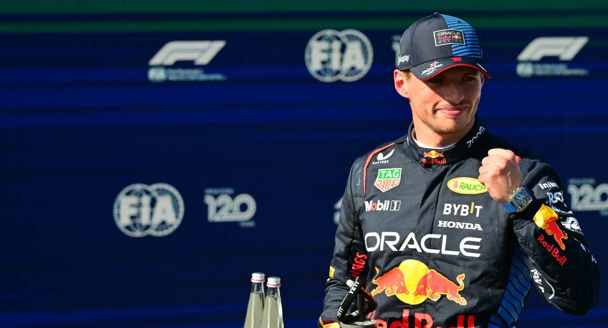 Max Verstappen tras conseguir la pole en la clasificación/AFP