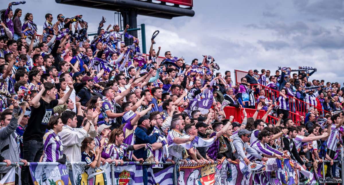 Aficionados del Valladolid en Miranda de Ebro esta temporada.