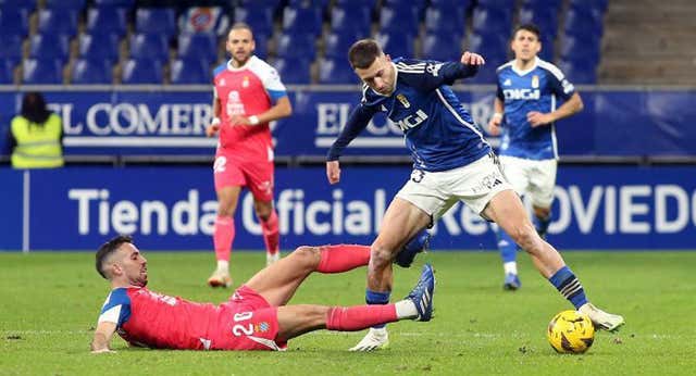 El Espanyol remonta contra el Oviedo y asegura el playoff de ascenso