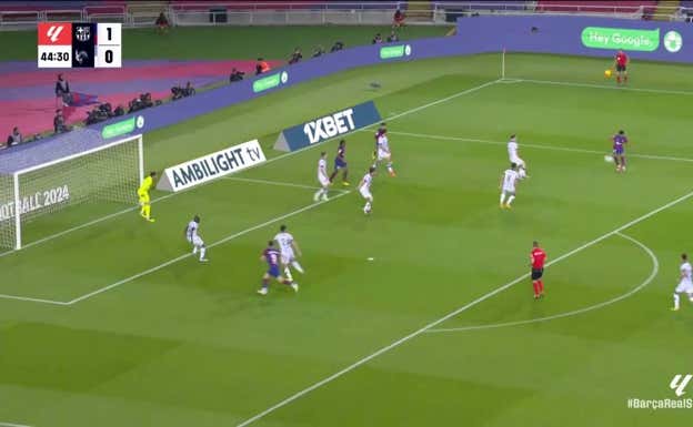 La historia de Lewandowski y Lamine en dos fotografías que explican el ascenso de la joya de La Masia
