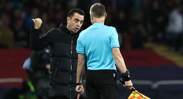 Dos partidos de sanción a Xavi y más de 50.000 € de multa al Barça por los incidentes contra el PSG