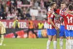El abrazo de Dovbyk a Stuani que cierra el curso de un Girona de Netflix: «¿Creéis que hemos tocado techo? Yo tampoco»