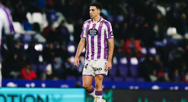 César Tárrega renueva con el Valencia y jugará en Mestalla el próximo curso