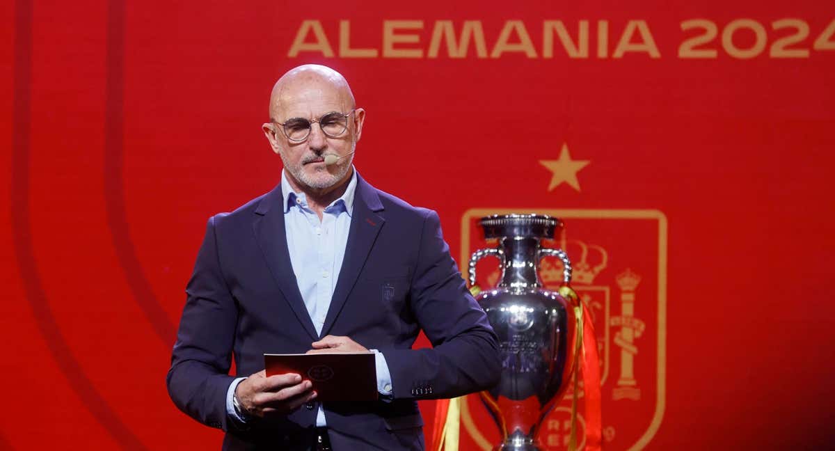 Luis de la Fuente, en la sede de la RFEF instantes antes de dar la lista./EFE/Fernando Alvarado