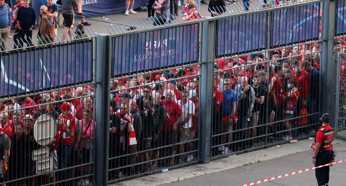 Aficionados del Liverpool antes de la final de 2022. Ese día se registraron alrededor de 2.800 entradas falsas. /AFP