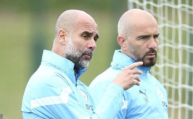 Pep Guardiola y Enzo Maresca, en un entrenamiento del Manchester City. PA
