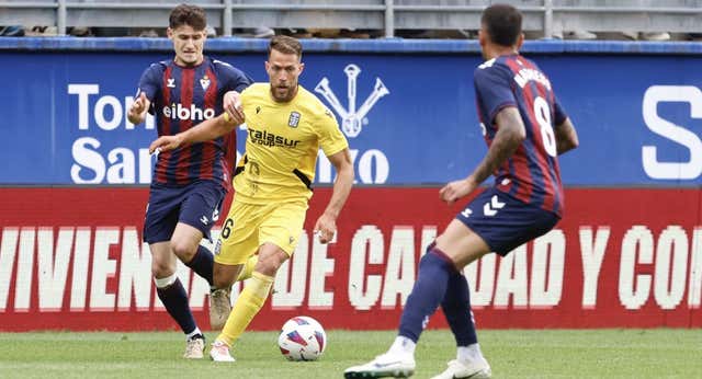 Eibar – Oviedo: horario y dónde ver el partido de Segunda división