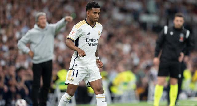 Rodrygo matiza sus palabras y reduce el alarmismo: «Mientras sea importante, quiero quedarme aquí…»