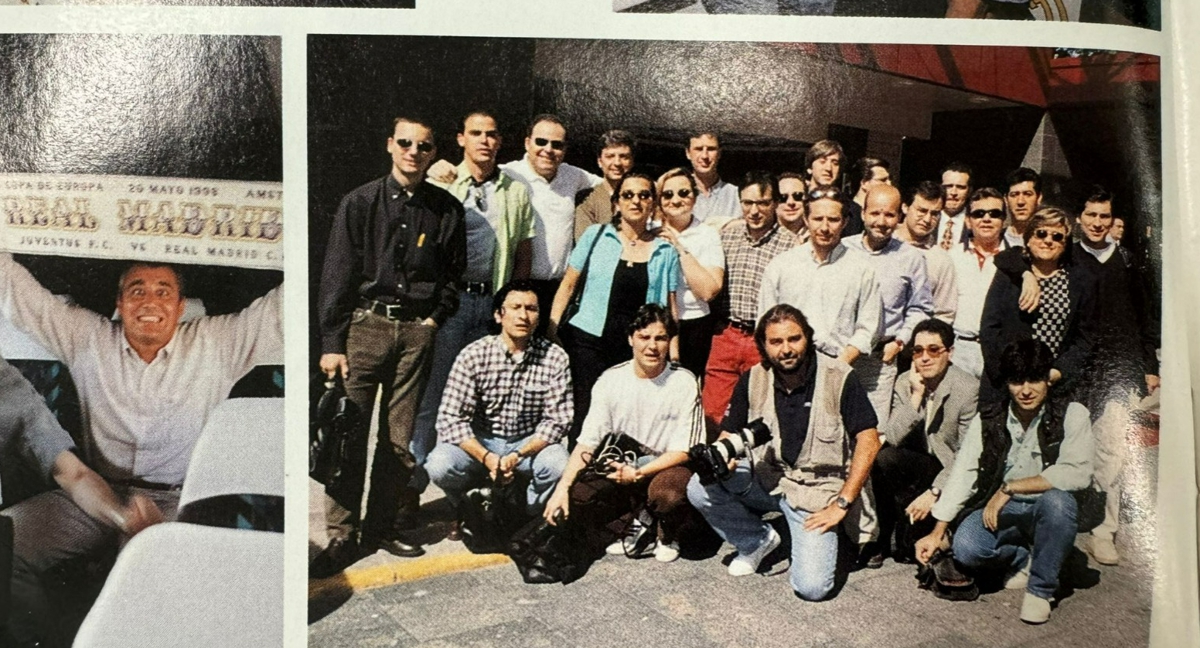 La foto de la prensa que apareció en la revista Extra Real Madrid, la oficial del club.