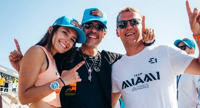 Ni Tom Brady ni Will Smith… Marc Anthony triunfa en Puerto Banús
