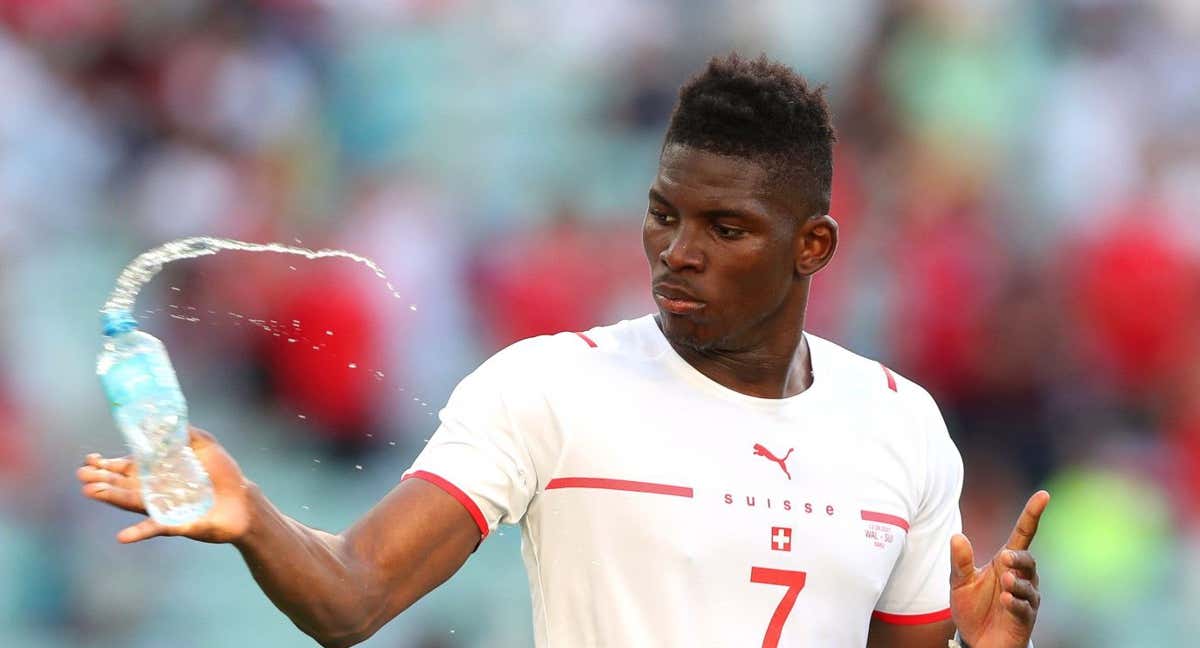 Breel Embolo con la selección de Suiza./Tolga Bozoglu