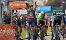 Mads Pedersen se pone el primer maillot amarillo del Dauphiné
