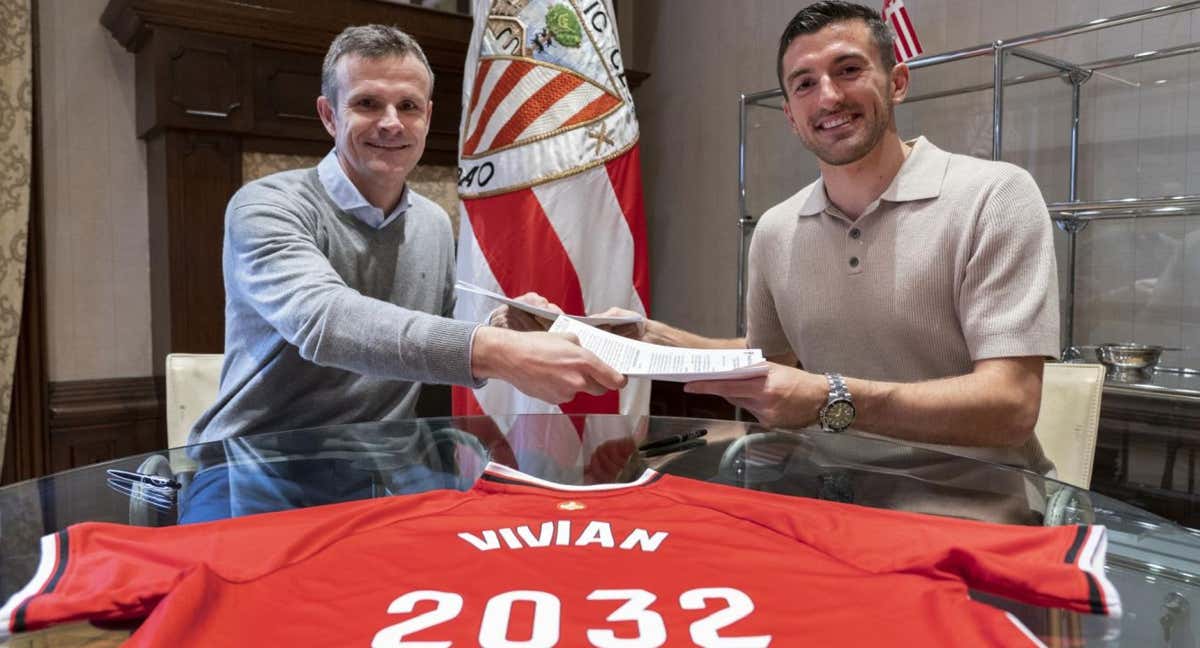 Uriarte y Vivian sellan la última renovación anunciada por el club, hasta 2032.