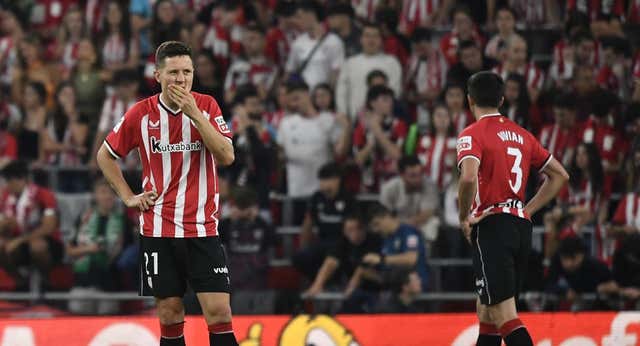 Nuevo vuelco al futuro de Ander Herrera: El Zaragoza y Víctor Fernández ya trabajan en su vuelta