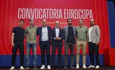 La doble renovación refuerza la moral de De la Fuente, pero seguirá cobrando los mismos 600.000€