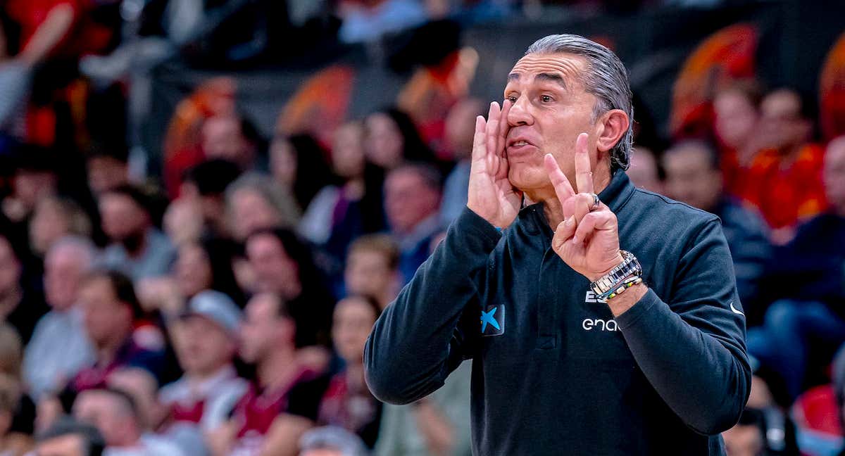 Sergio Scariolo durante un partido al frente de la Selección española de baloncesto./FEB