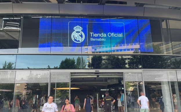 La tienda del Bernabéu. RELEVO