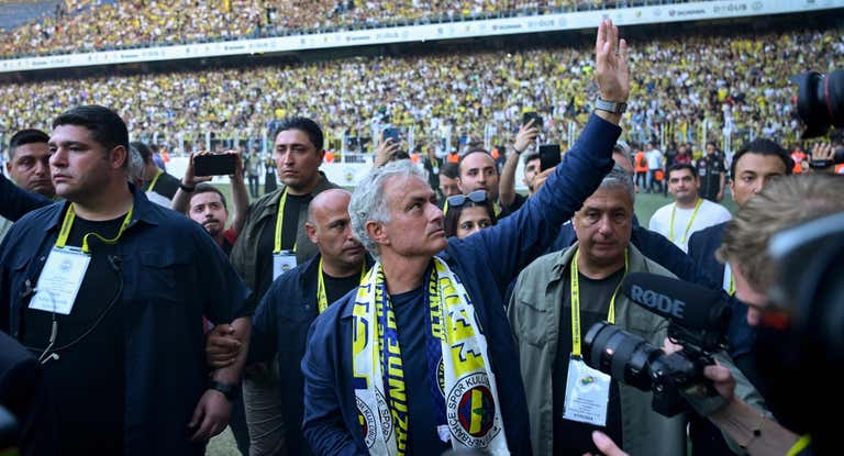 Mourinho, en su presentación con el Fenerbahce.