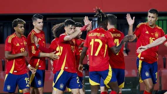 Pedri lideró el festival de España ante Irlanda del Norte. /EFE