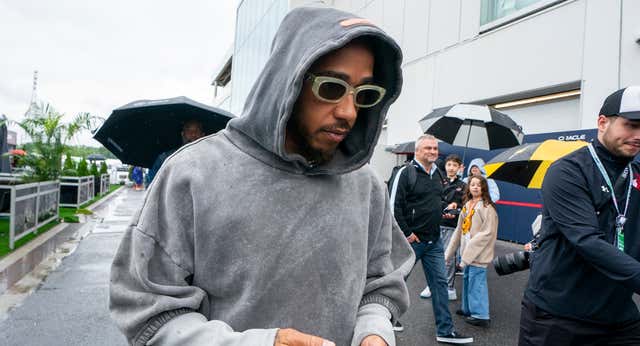 El ‘piensa mal y acertarás’ de Hamilton que le empuja a Ferrari: «Ha sido una de las peores carreras de mi vida»