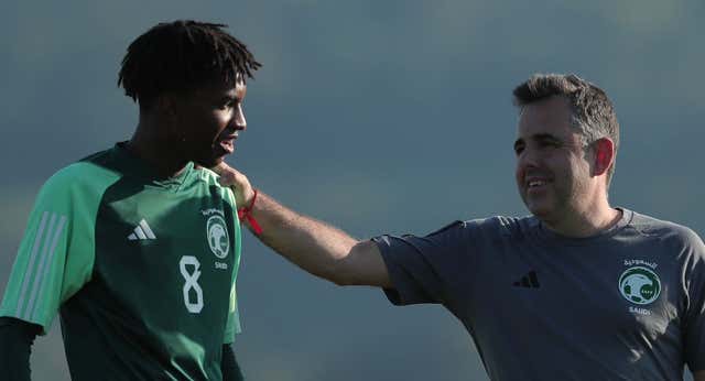 El ‘boom’ del fútbol en Arabia Saudí, desde dentro: «Es raro que todas las semanas no me llegue un currículum»