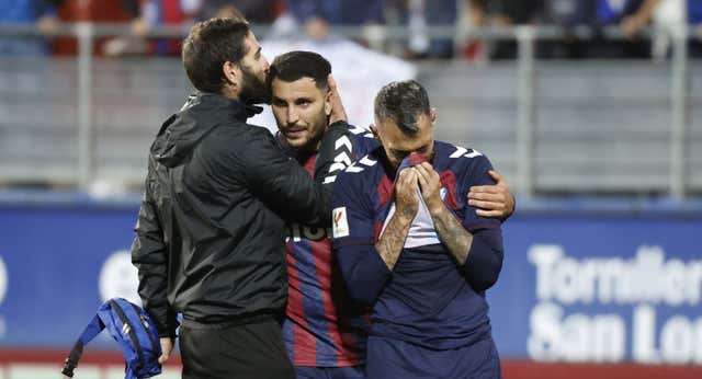 Un lamento recorre Eibar y tiñe su último fiasco: «Este pueblo no interesa en Primera»