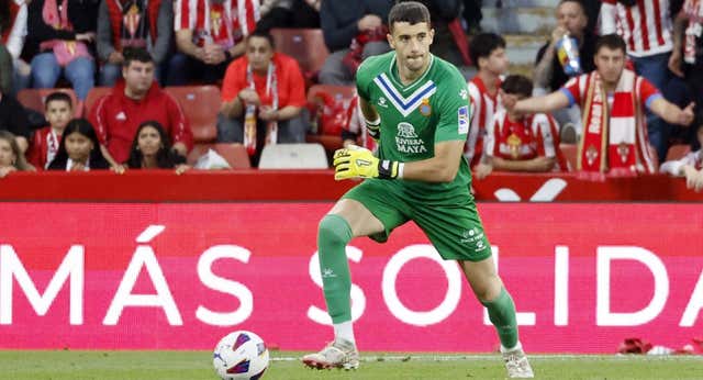 El portero del Espanyol al que le auguran un futuro en la Selección: «Me jodió un partido con el Badalona»