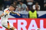 Los alemanes adoran a Kroos como en Madrid: «Solo le queda la Eurocopa... y el Balón de Oro»