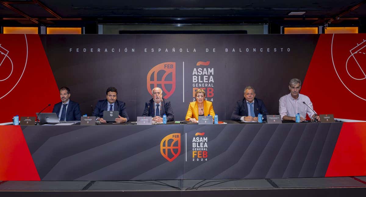 La Asamblea de la FEB celebrada este lunes.
