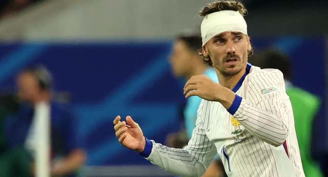 Griezmann se adapta a todo: de soldado de Simeone a soldado de Deschamps