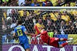 Lunin pierde el aura del Madrid y alimenta el sueño de Rumanía