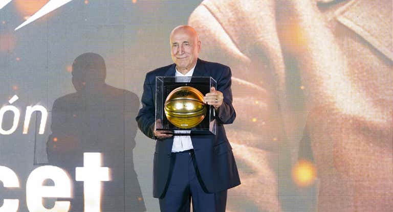 Ramón Trecet, en el acto de entrada en el Hall of Fame.