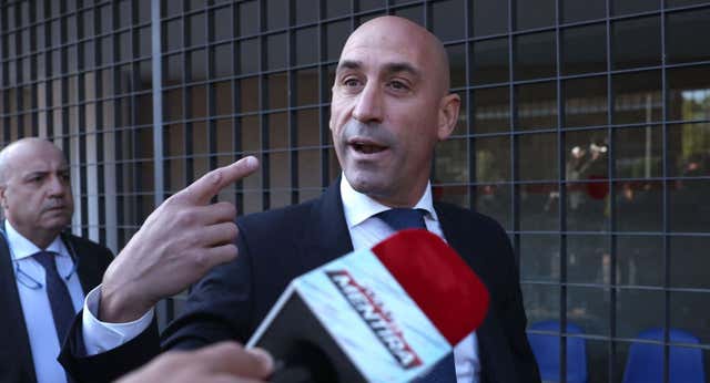 El juez propone once sesiones de juicio a Luis Rubiales: del 3 al 19 de febrero de 2025