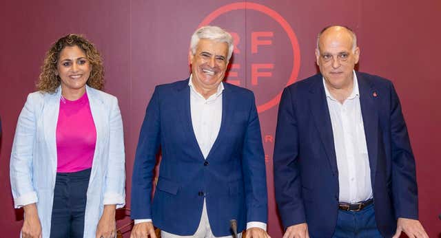 Tebas confía en que el Barça alcance la regla del 1-1