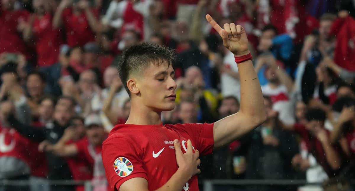 Arda Guler, después de marcar el 2-1 que allanó la victoria de Turquía ante Goergia. /GETTY