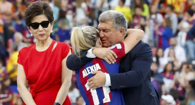 Premiazo de Laporta a Aitana, Alexia y compañía: el Barça dobla las primas del femenino