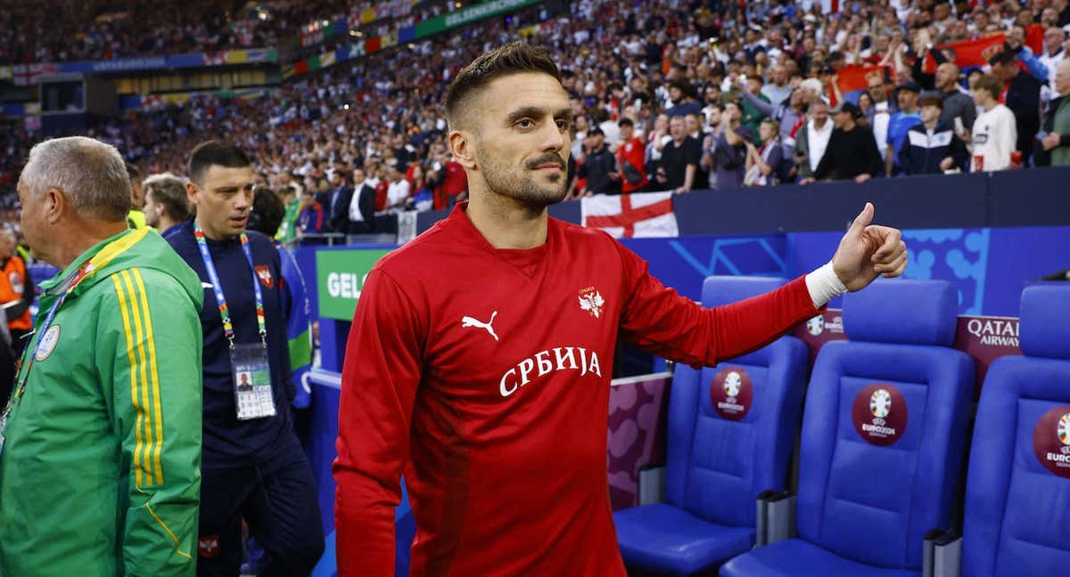 Dusan Tadic fue suplente en el primer partido de la Eurocopa./REUTERS