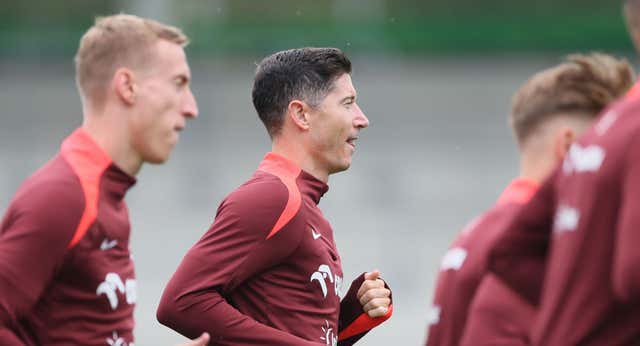 Los sacrificios de Polonia para ‘salvar’ a Lewandowski: “Los médicos han trabajado hasta las 2 de la mañana”