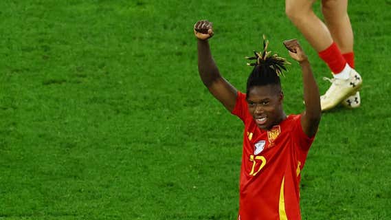 Nico Williams celebra el triunfo de España ante Italia. /AFP