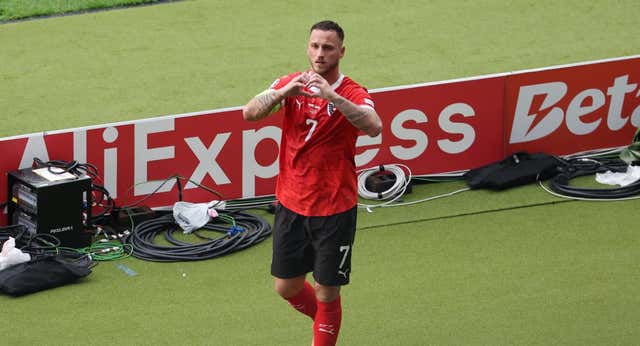 Arnautovic brilla en el regreso de un desaparecido Lewandowski y Austria deja en la lona a Polonia
