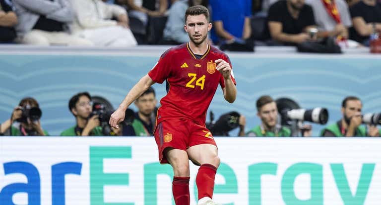 Laporte, en el partido ante Italia.